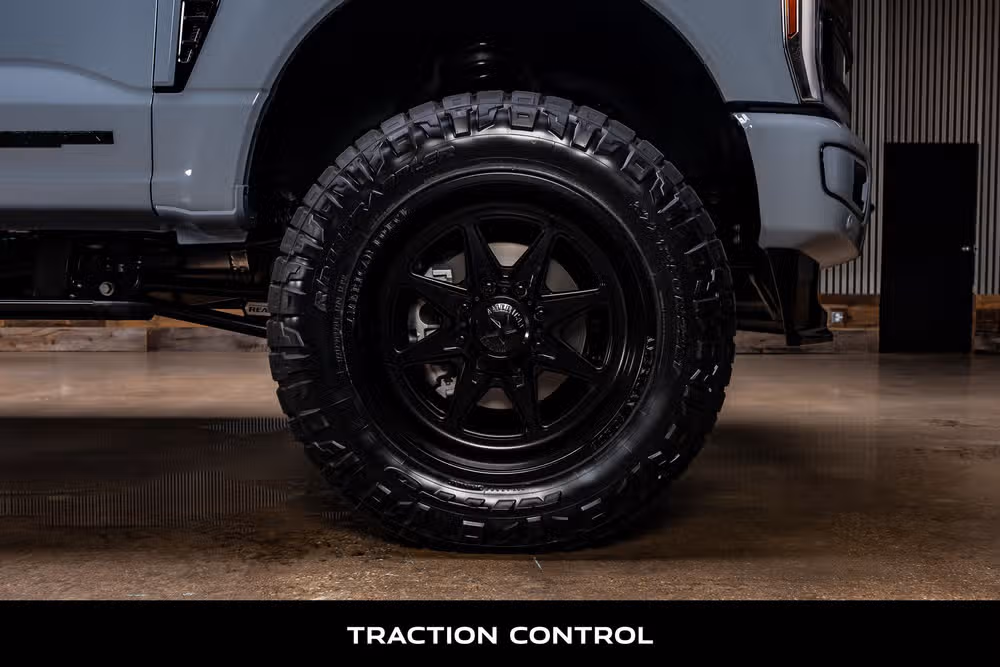 2026 Ford F-250 Super Duty Platinum Plus Crew Cab Image 12