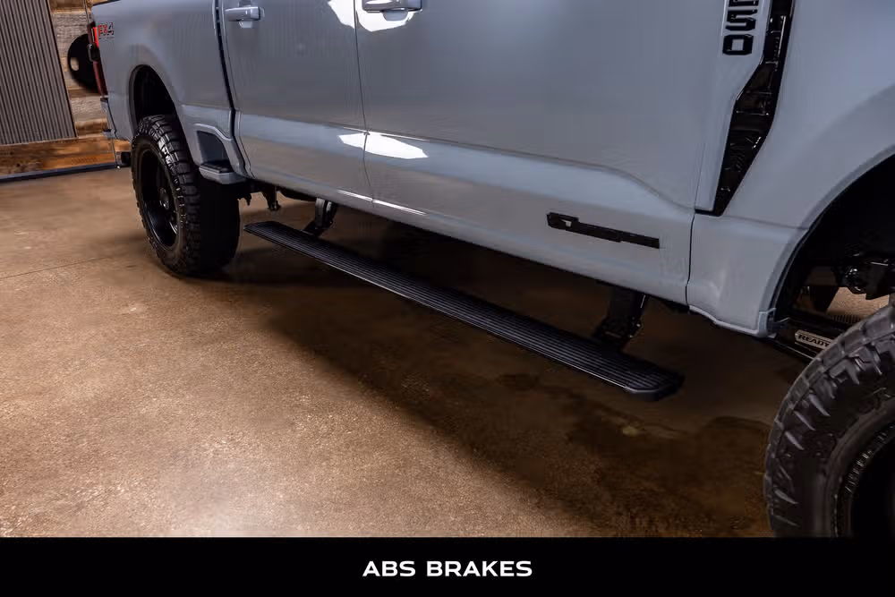 2026 Ford F-250 Super Duty Platinum Plus Crew Cab Image 13