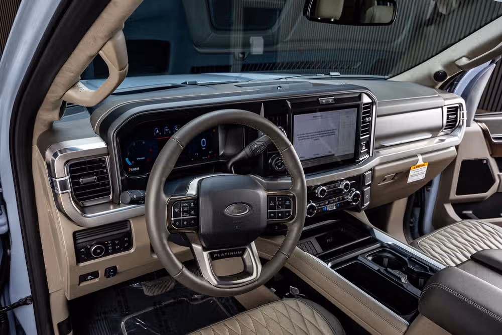 2026 Ford F-250 Super Duty Platinum Plus Crew Cab Image 17