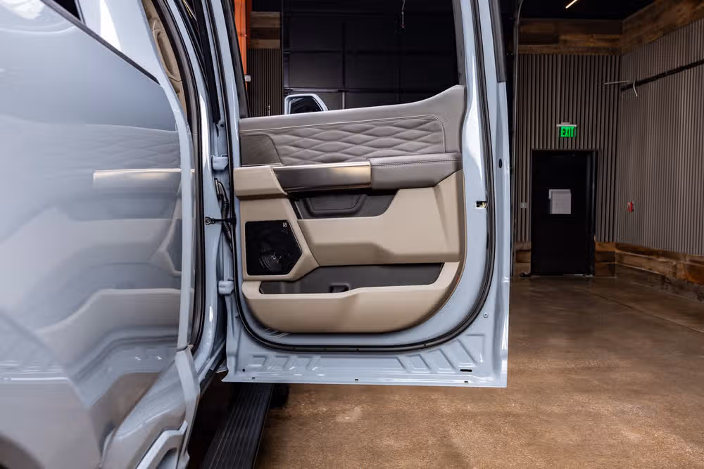 2026 Ford F-250 Super Duty Platinum Plus Crew Cab Image 40