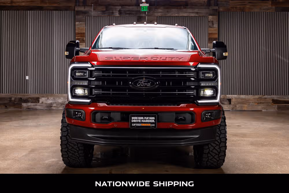 2026 Ford F-250 Super Duty Platinum Crew Cab Image 4