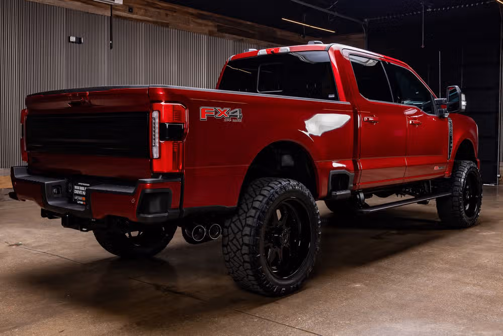 2026 Ford F-250 Super Duty Platinum Crew Cab Image 10
