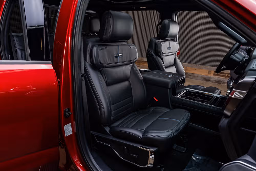 2026 Ford F-250 Super Duty Platinum Crew Cab Image 33