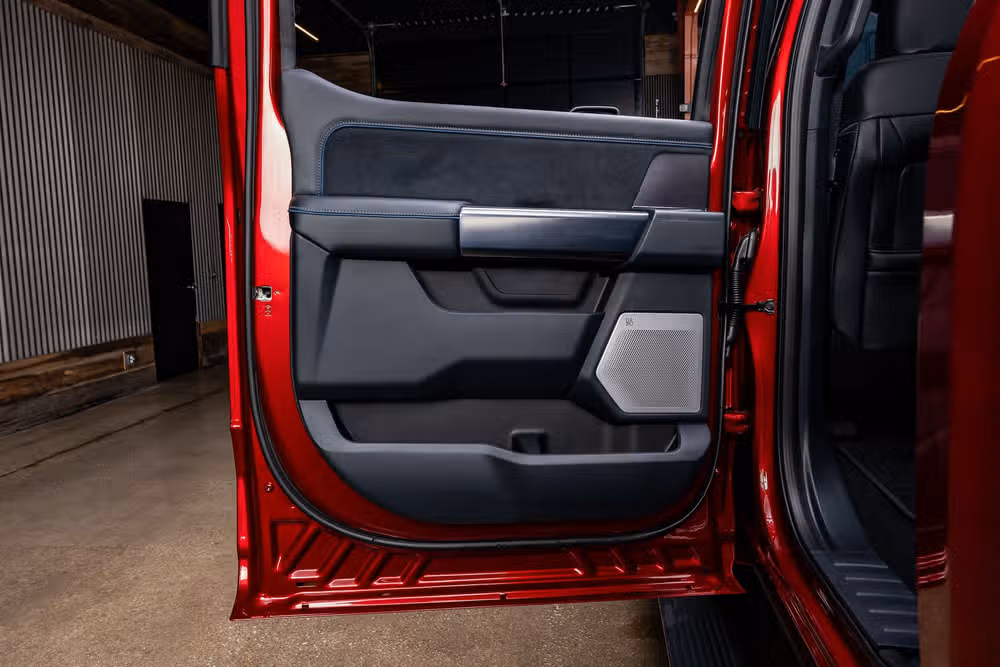 2026 Ford F-250 Super Duty Platinum Crew Cab Image 40