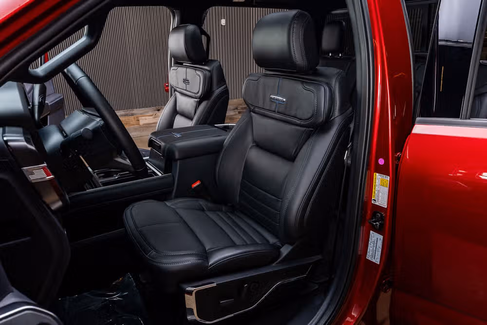 2026 Ford F-250 Super Duty Platinum Crew Cab Image 31