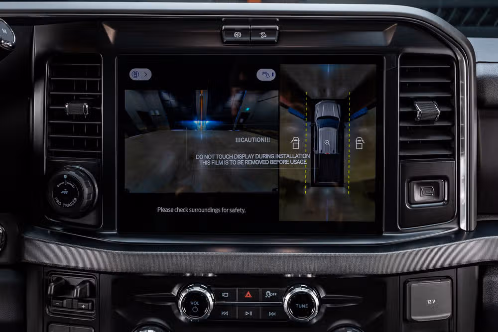 2026 Ford F-250 Super Duty Platinum Crew Cab Image 27