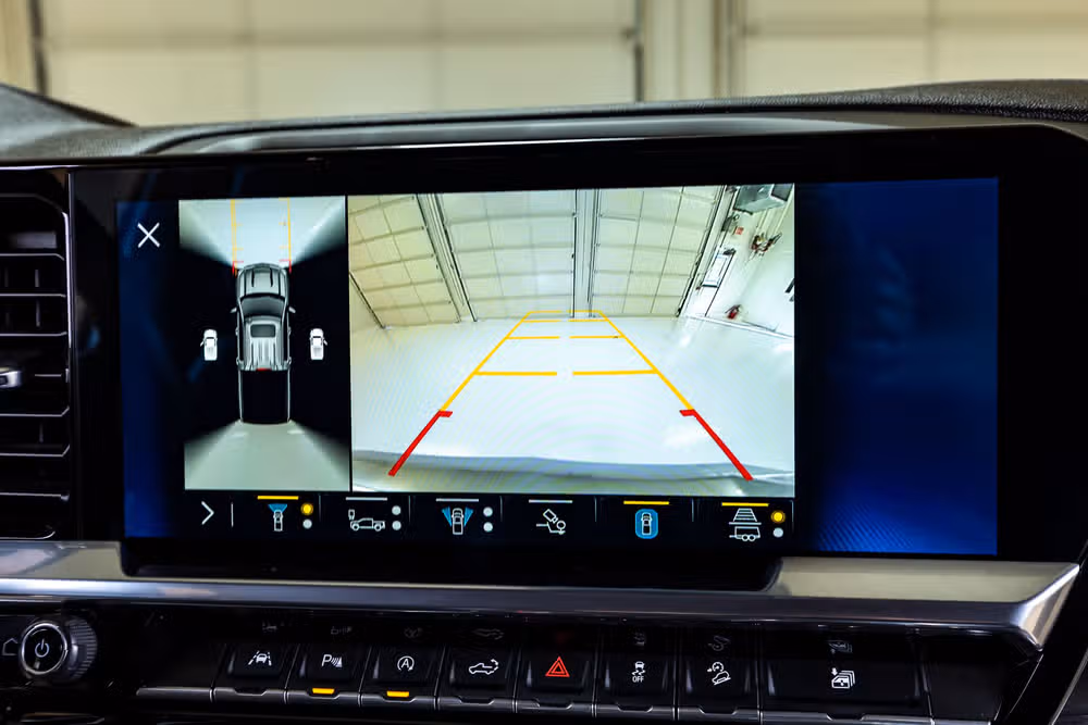2022 Chevrolet Silverado 1500 LTZ Crew Cab Image 25