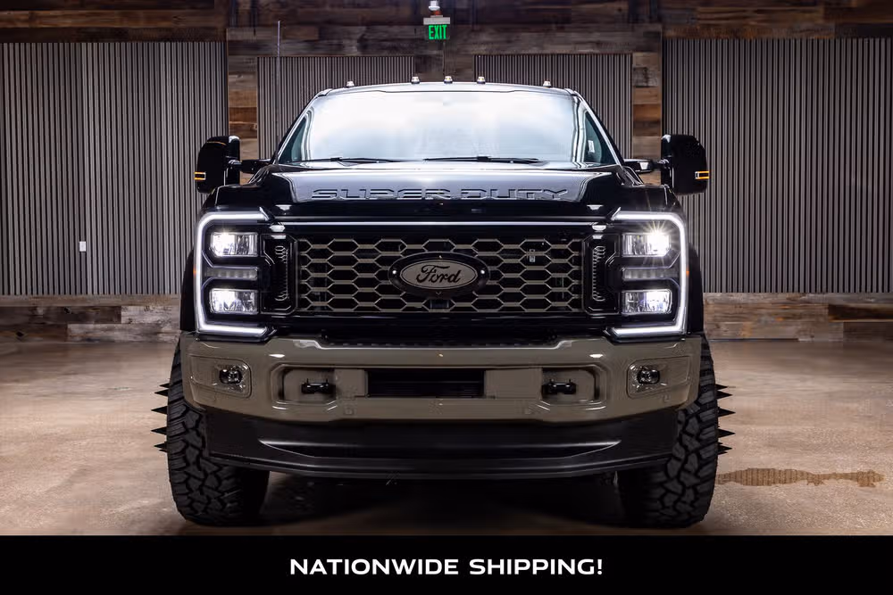 2026 Ford F-450 Super Duty King Ranch Crew Cab Image 4