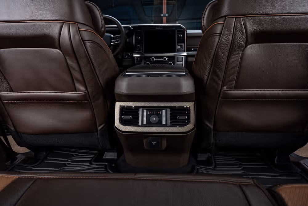 2026 Ford F-450 Super Duty King Ranch Crew Cab Image 35