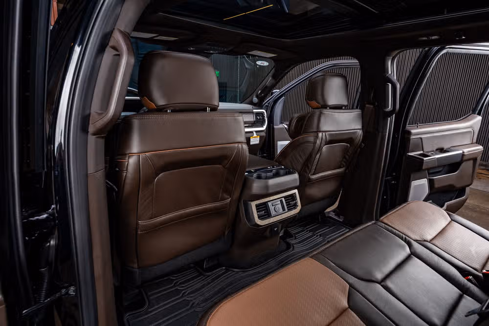 2026 Ford F-450 Super Duty King Ranch Crew Cab Image 36