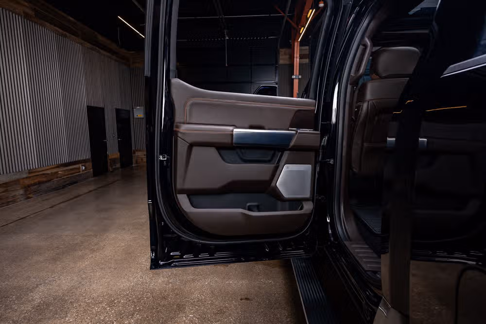2026 Ford F-450 Super Duty King Ranch Crew Cab Image 40