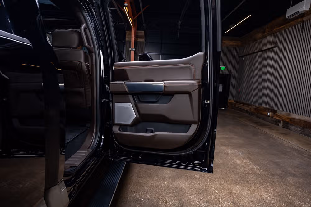 2026 Ford F-450 Super Duty King Ranch Crew Cab Image 41