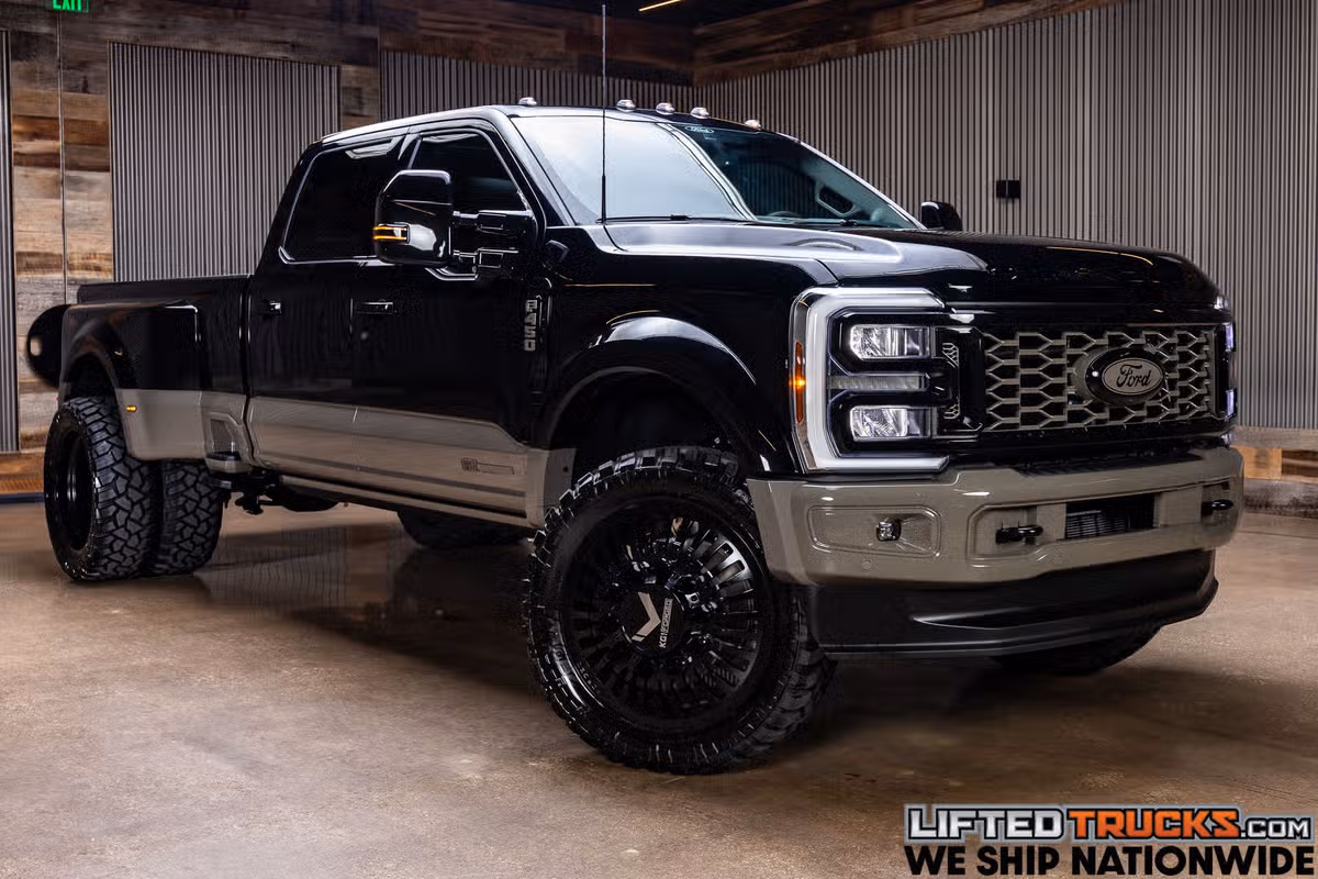 2026 Ford F-450 Super Duty King Ranch Crew Cab