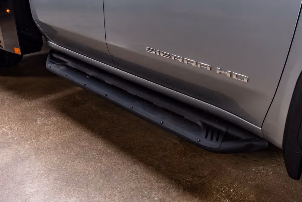 2026 GMC Sierra 3500HD CC SLE Chassis Crew Cab Image 12