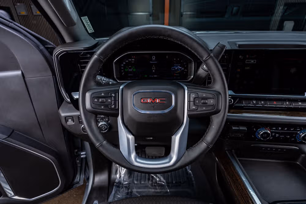 2026 GMC Sierra 3500HD CC SLE Chassis Crew Cab Image 18
