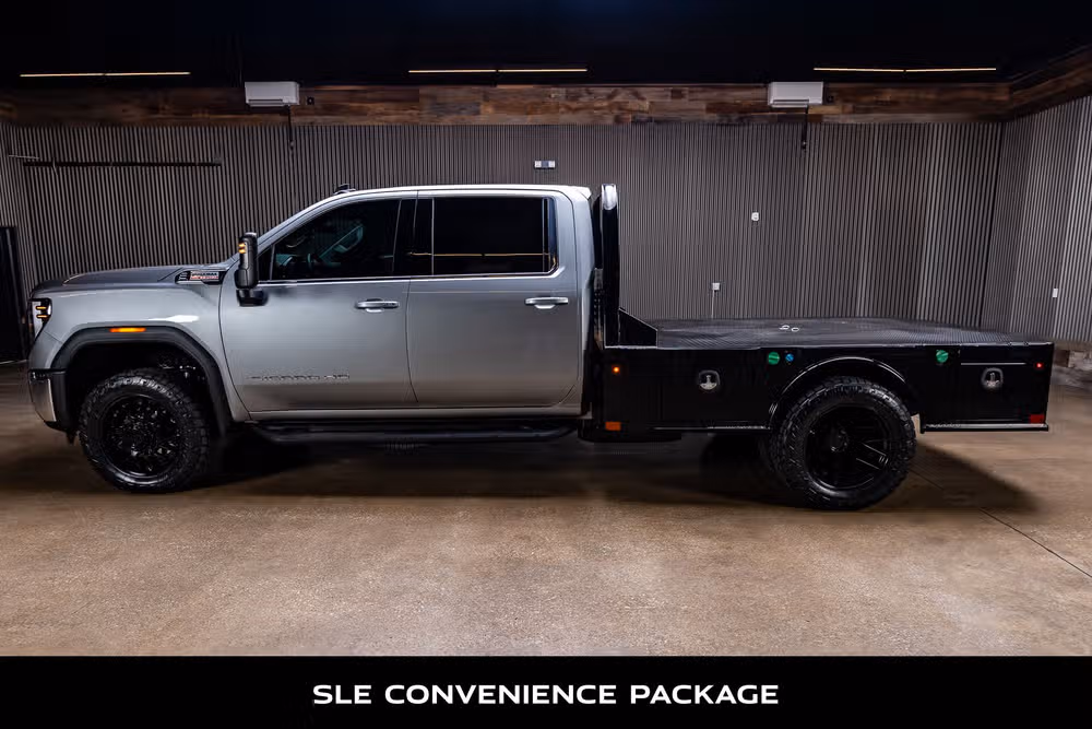 2026 GMC Sierra 3500HD CC SLE Chassis Crew Cab Image 6