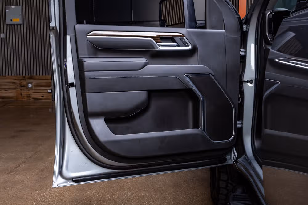 2026 GMC Sierra 3500HD CC SLE Chassis Crew Cab Image 35