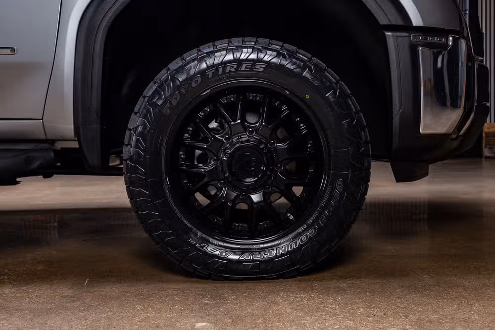 2026 GMC Sierra 3500HD CC SLE Chassis Crew Cab Image 11