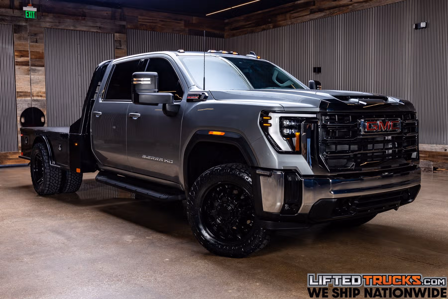 2026 GMC Sierra 3500HD CC SLE Chassis Crew Cab Image 1