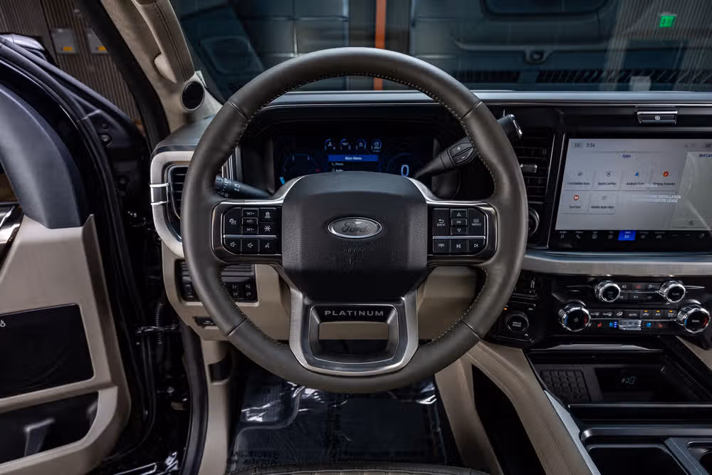 2026 Ford F-250 Super Duty Platinum Plus Crew Cab Image 19