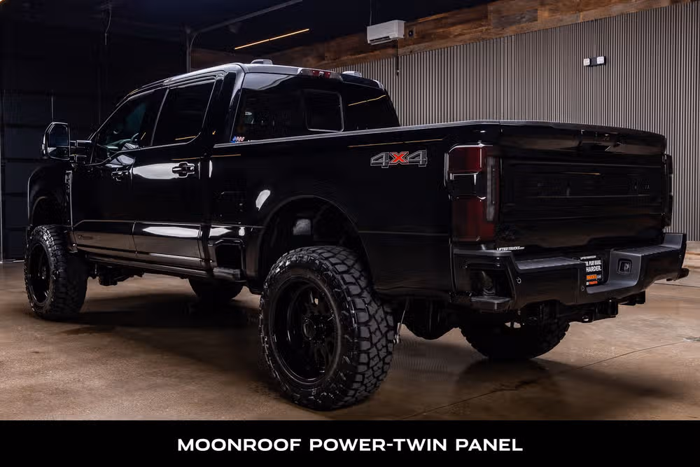 2026 Ford F-250 Super Duty Platinum Plus Crew Cab Image 7