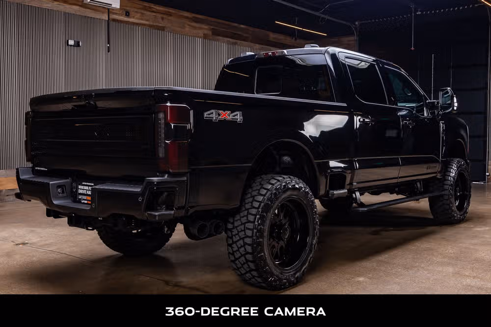 2026 Ford F-250 Super Duty Platinum Plus Crew Cab Image 10