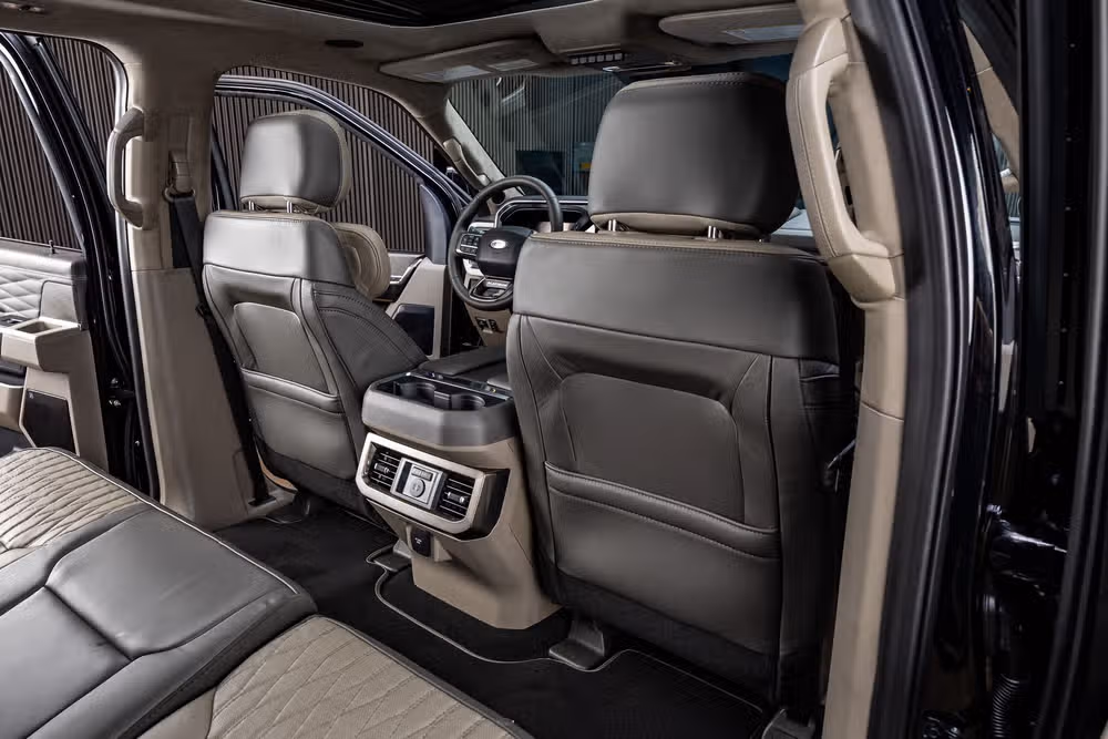 2026 Ford F-250 Super Duty Platinum Plus Crew Cab Image 34
