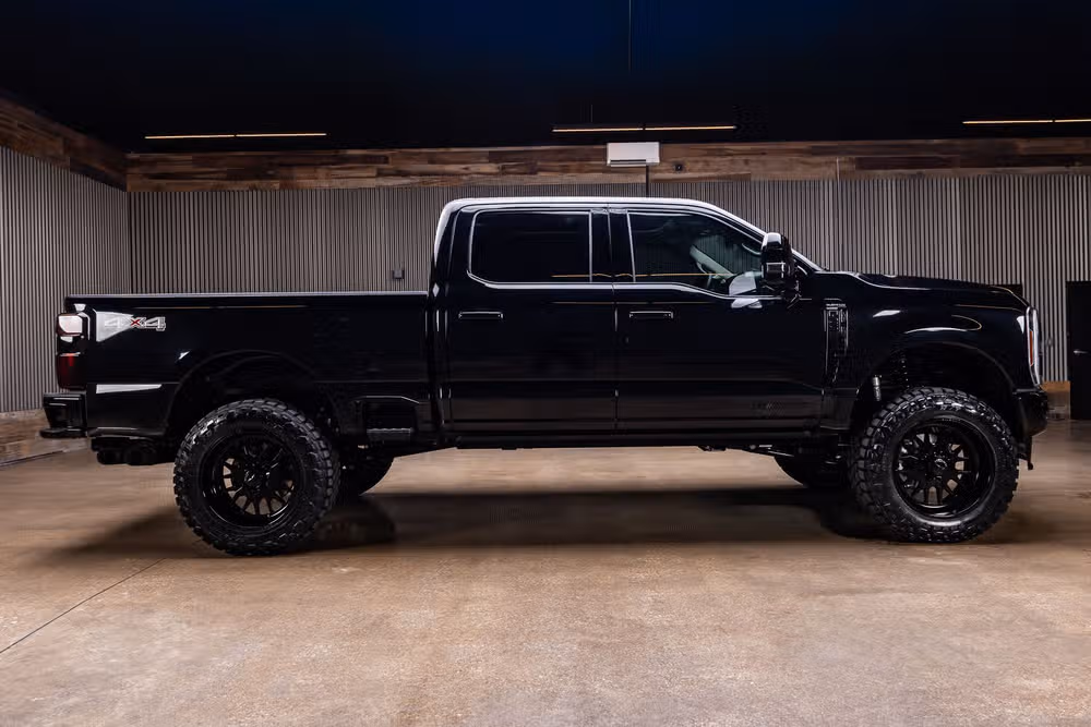 2026 Ford F-250 Super Duty Platinum Plus Crew Cab Image 11
