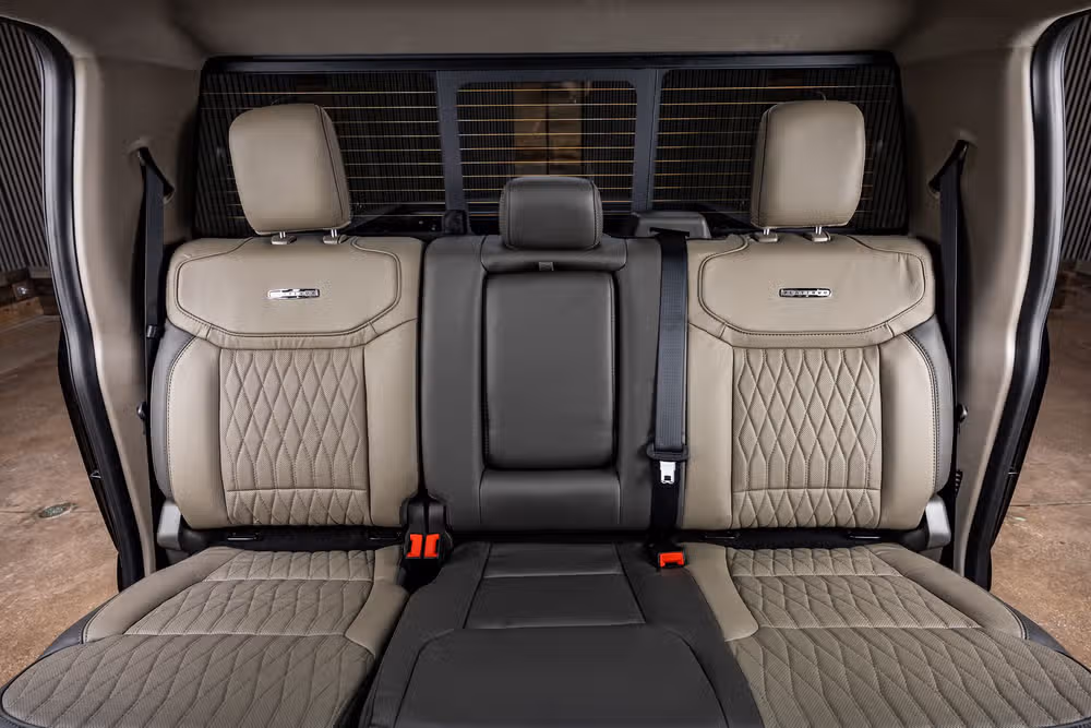 2026 Ford F-250 Super Duty Platinum Plus Crew Cab Image 37