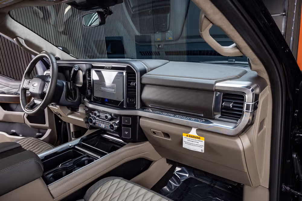 2026 Ford F-250 Super Duty Platinum Plus Crew Cab Image 18