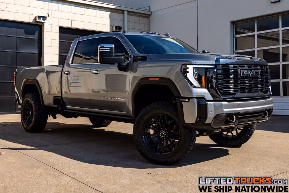 2024 GMC Sierra 3500HD Denali Ultimate Crew Cab Image 1