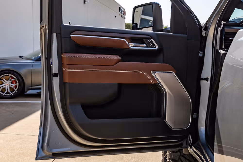 2024 GMC Sierra 3500HD Denali Ultimate Crew Cab Image 37