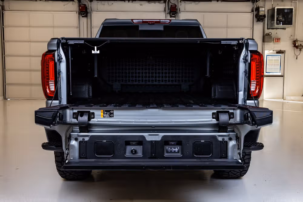 2025 GMC Sierra 1500 Denali Ultimate Crew Cab Image 9
