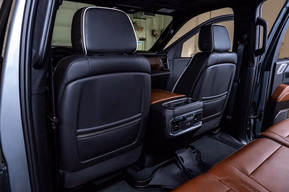 2025 GMC Sierra 1500 Denali Ultimate Crew Cab Image 35