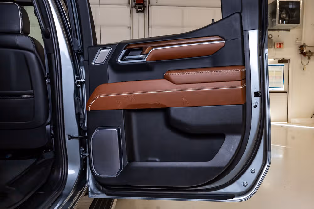 2025 GMC Sierra 1500 Denali Ultimate Crew Cab Image 40