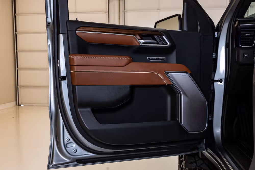 2025 GMC Sierra 1500 Denali Ultimate Crew Cab Image 37