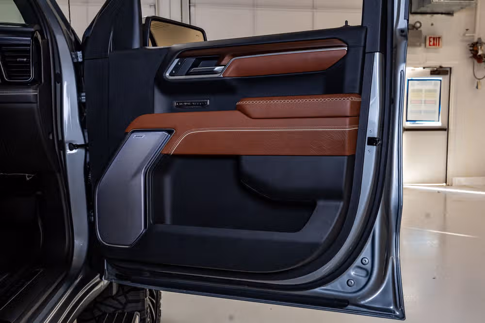 2025 GMC Sierra 1500 Denali Ultimate Crew Cab Image 38