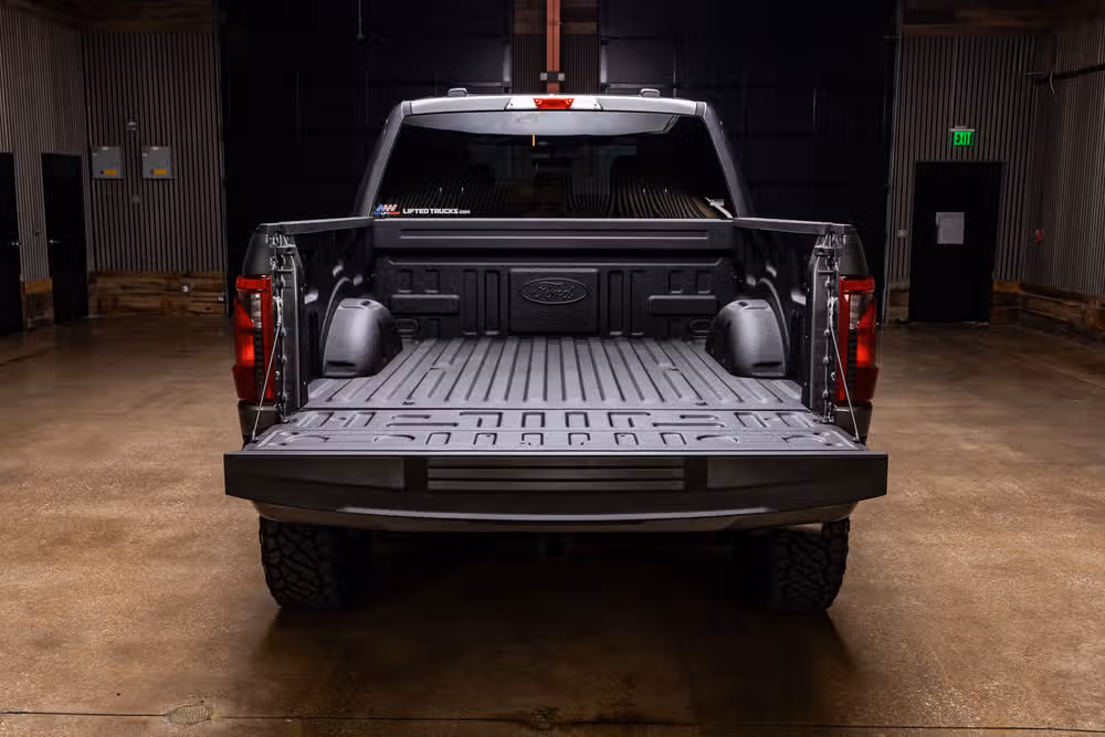 2026 Ford F-150 XLT SuperCrew Image 9