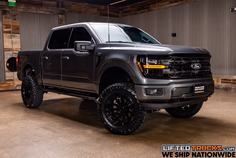 2026 Ford F-150 XLT SuperCrew Image 1
