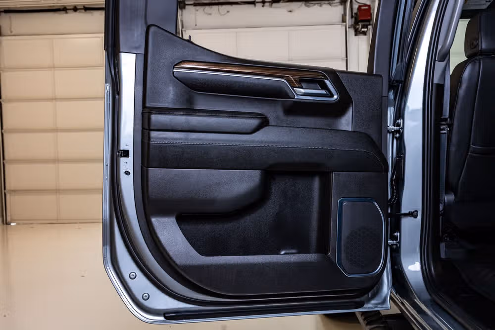 2024 Chevrolet Silverado 1500 LT Trail Boss Crew Cab Image 38