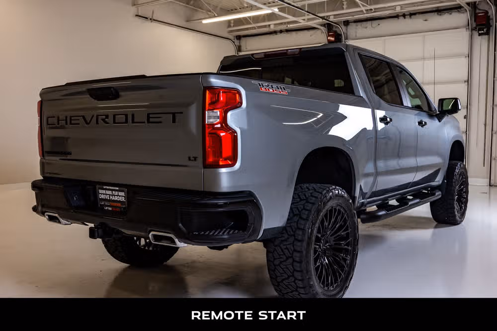 2024 Chevrolet Silverado 1500 LT Trail Boss Crew Cab Image 10
