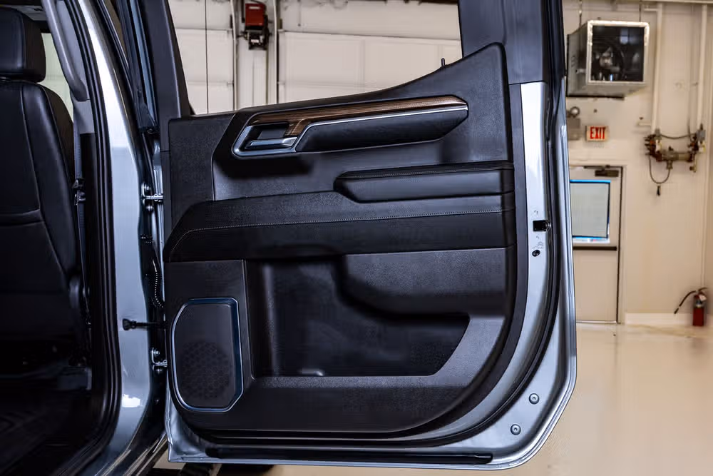 2024 Chevrolet Silverado 1500 LT Trail Boss Crew Cab Image 39