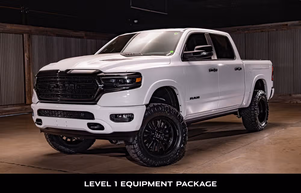 2024 Ram 1500 Limited Crew Cab Image 5