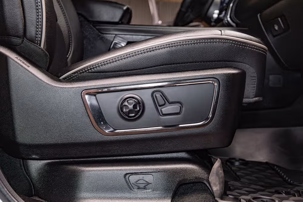 2024 Ram 1500 Limited Crew Cab Image 26
