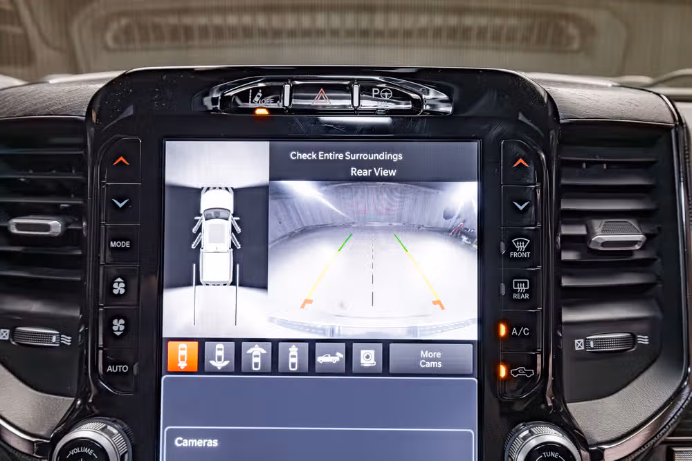 2024 Ram 1500 Limited Crew Cab Image 19