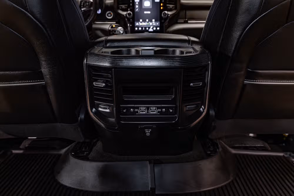 2024 Ram 1500 Limited Crew Cab Image 23