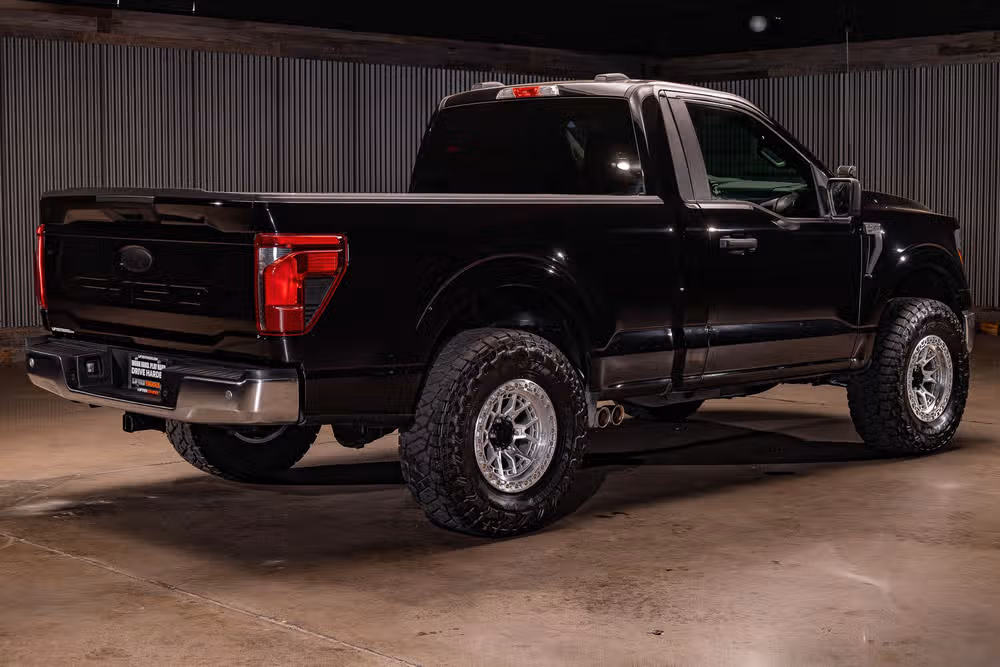 2025 Ford F-150 XL Regular Cab Image 9