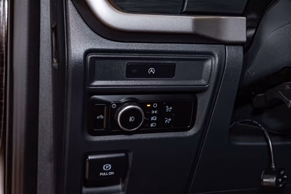 2025 Ford F-150 XL Regular Cab Image 15