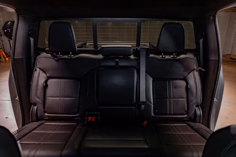 2025 Chevrolet Silverado 3500HD High Country Crew Cab Image 28