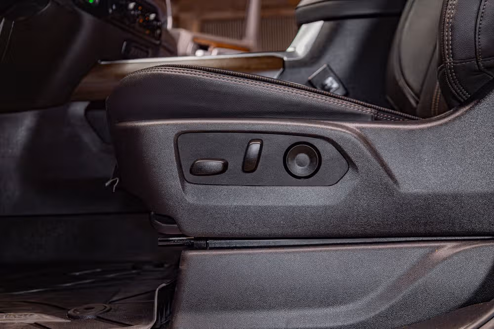 2025 Chevrolet Silverado 3500HD High Country Crew Cab Image 25